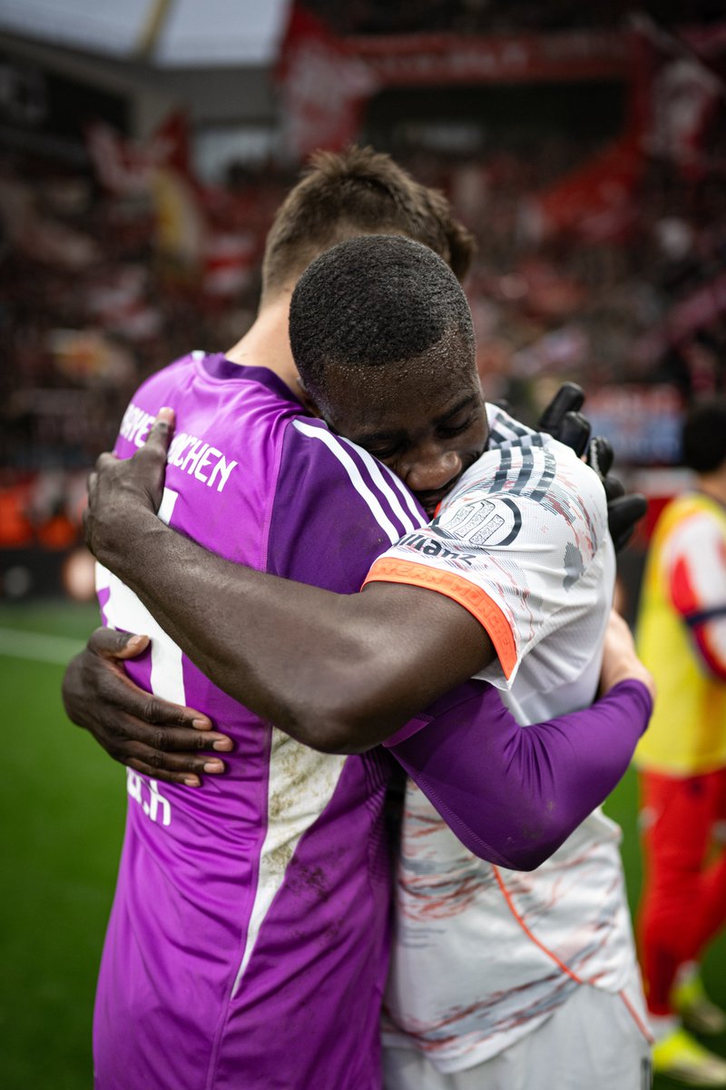 FC Bayern tweet media