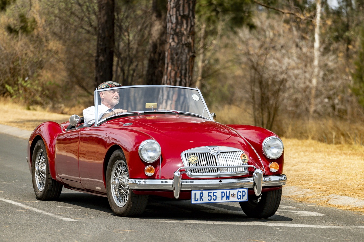 Gentleman's Drive tweet media