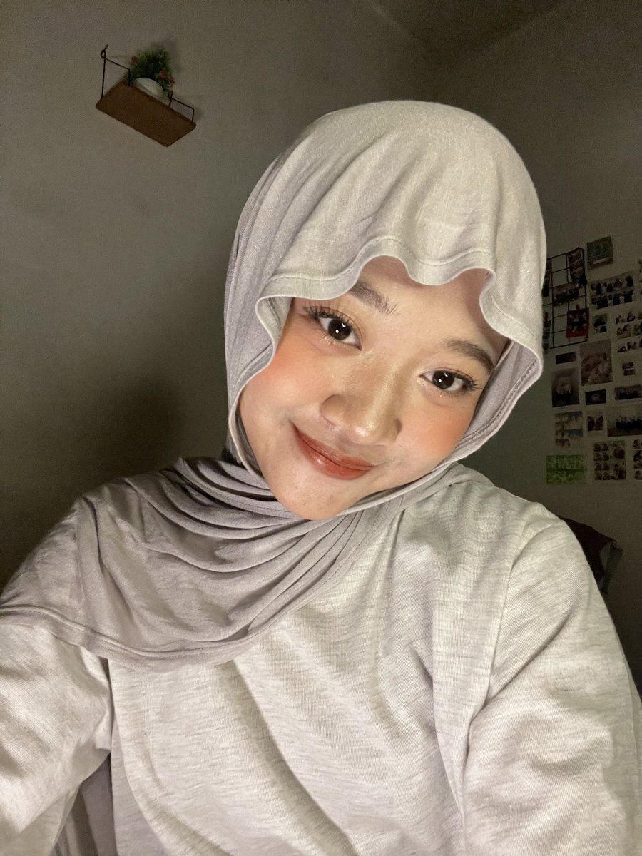 an0therdecy tweet media