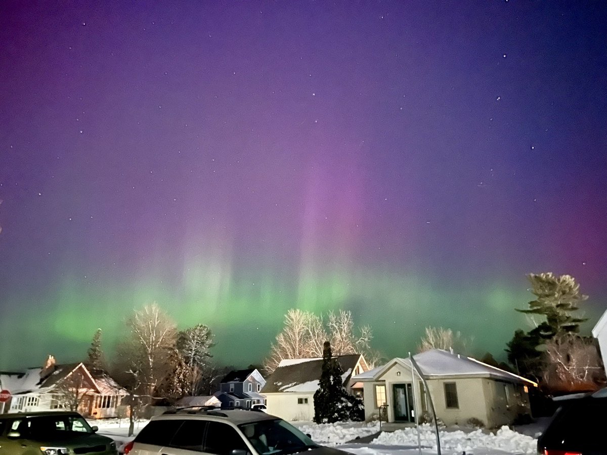 JayJrMejia's tweet photo. Last night was so perfect for the aurora before the snow storm tonight. 

#wiwx #wx #aurora #northernlights 

📍Hayward, WI 

March 13, 2026 https://t.co/w5JViejFE6