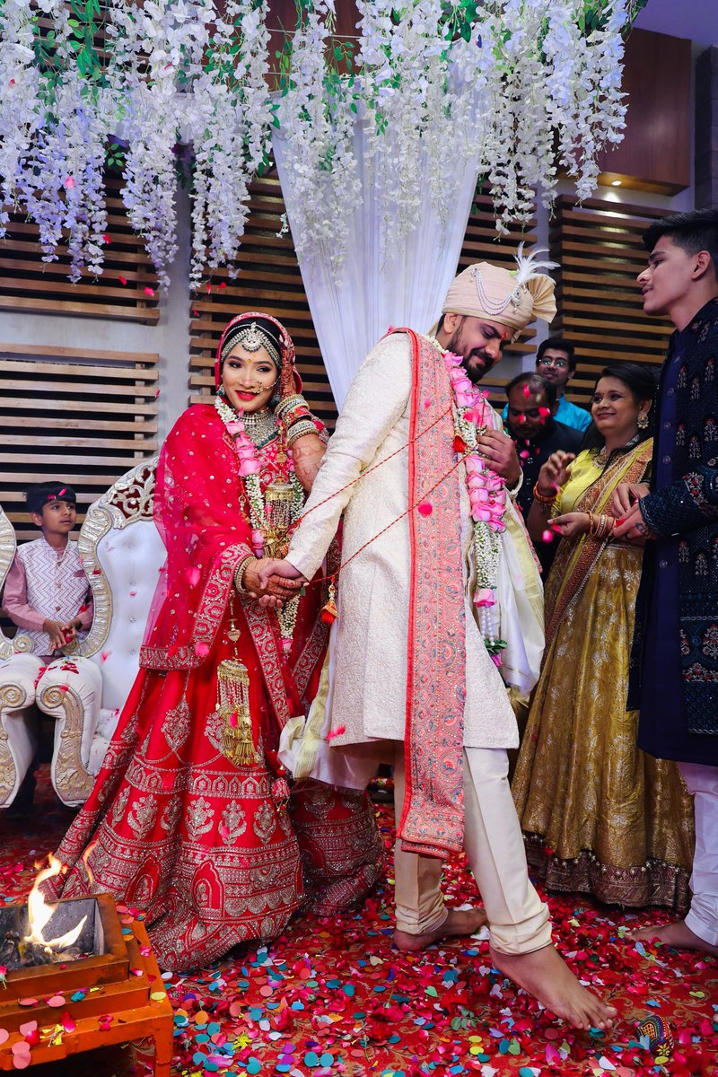 neutrinobhau tweet media