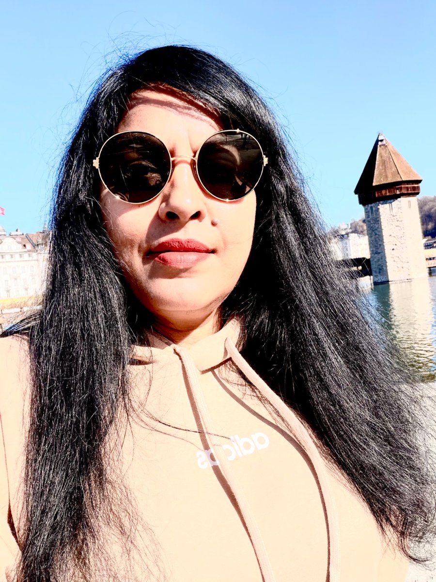 rradrad7's tweet photo. I went  Historic kapellbrucke 🚀, Timber bridge (built around 1360)and beautiful history Lucerne lake,city,Switzerland 🇨🇭.
My beautiful click📸from Lucerne, Switzerland 🇨🇭 February 25th✍️👁️😂❤️ https://t.co/djYLDAJWAg