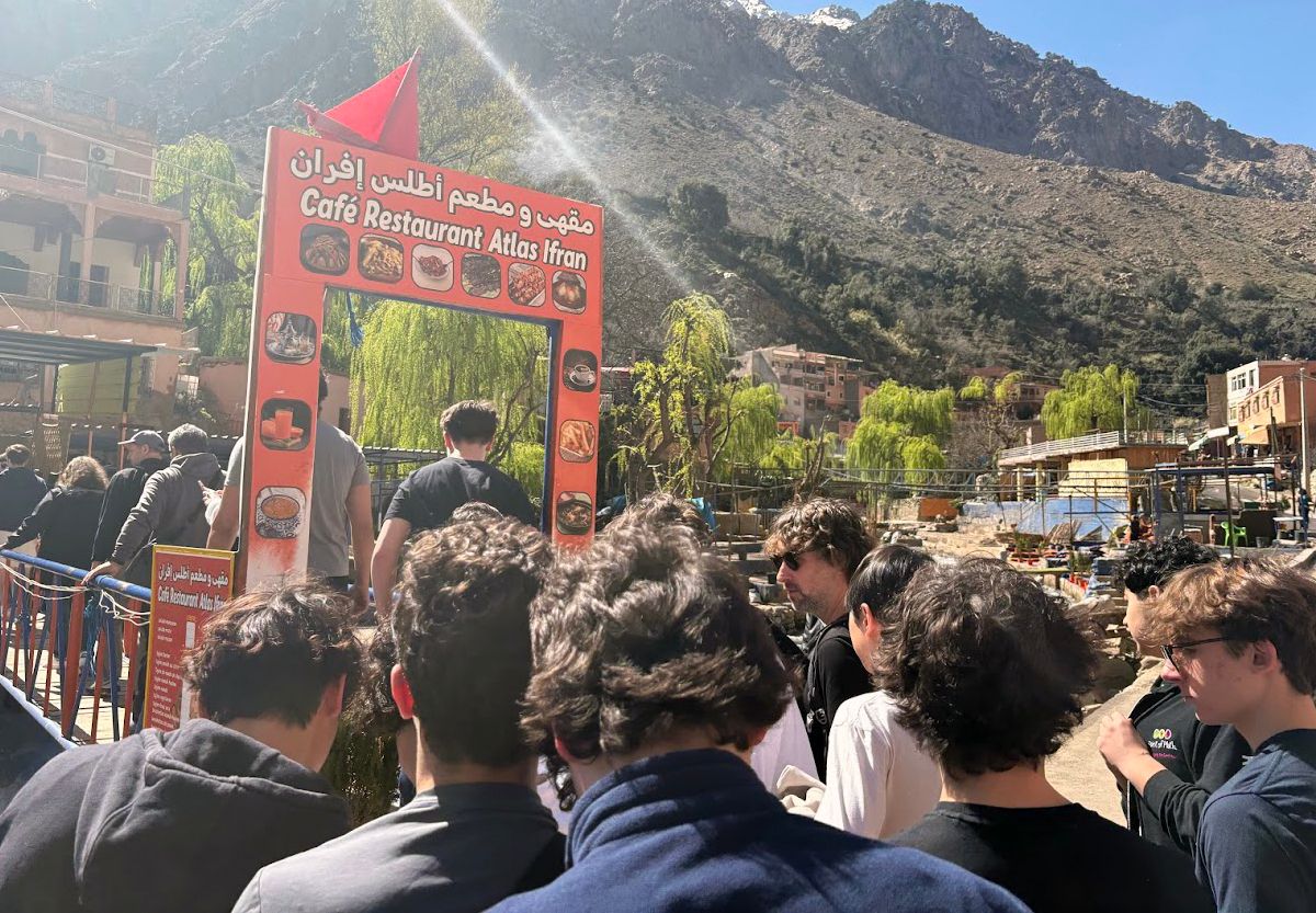 SMCS1852's tweet image. Students on the business studies trip to Europe finished their week exploring the stunning Atlas Mountains outside Marrakesh. They visited a local argan oil cooperative, completed a 1,600-m hike, and explored the historic Medina of Marrakesh. #experientiallearning #teachmeGDK