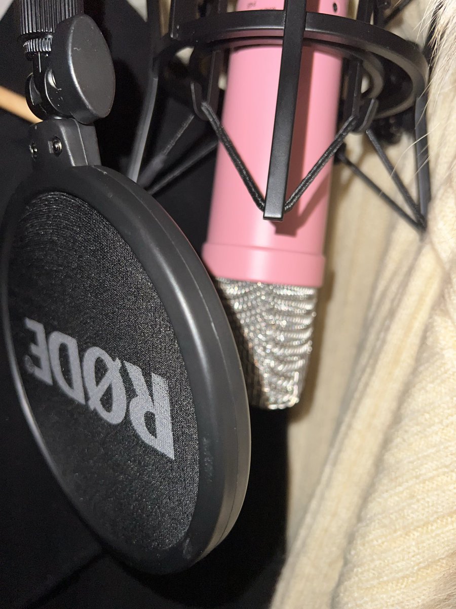 Avaire 🗝️🪽 tweet media