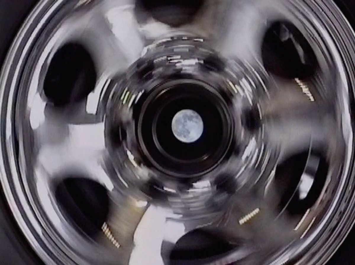 christian tweet media