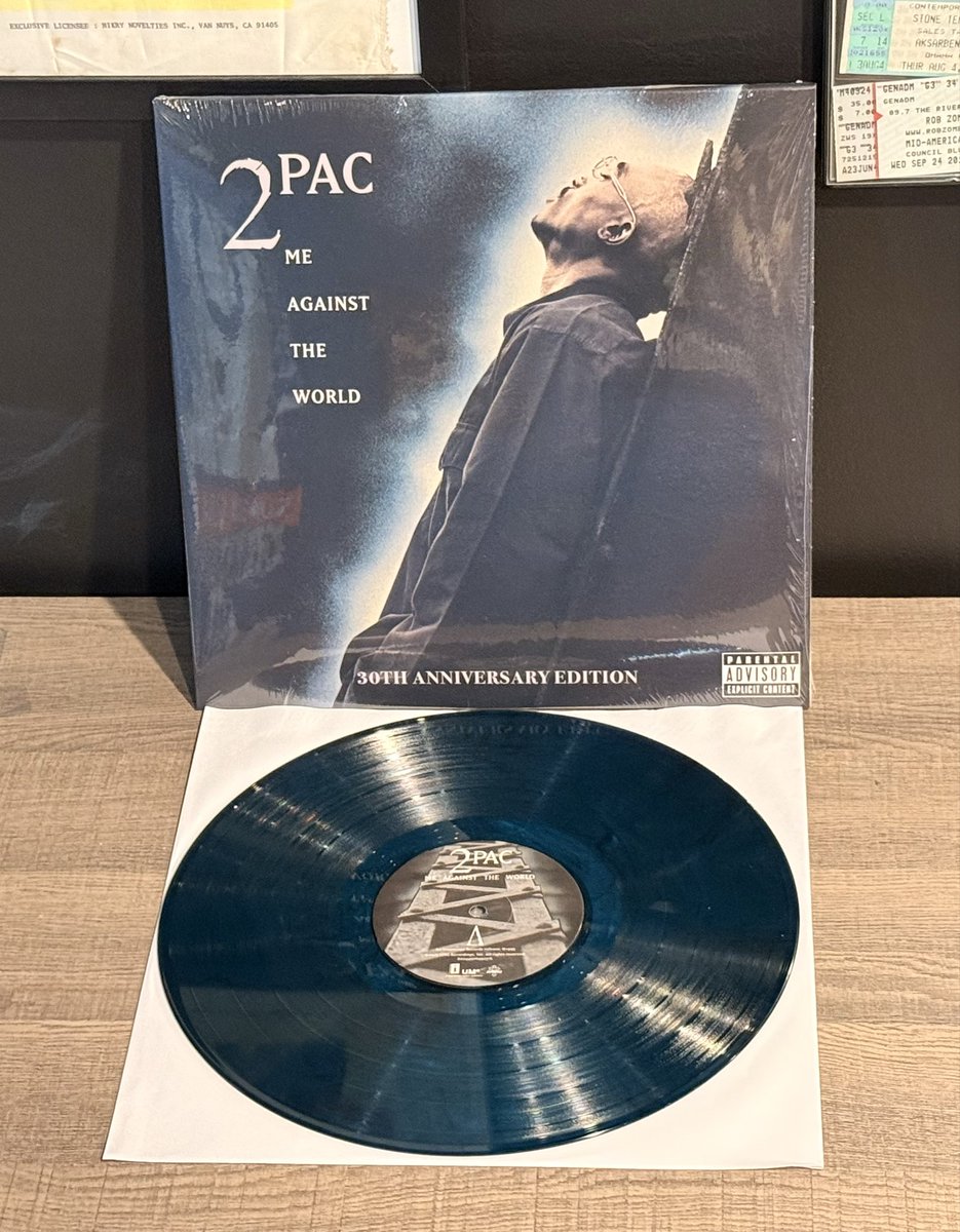 realSamGoodie's tweet photo. ⏳ #OnThisDay
🎧 2Pac – Me Against the World 🔥🖤
📅 March 14, 1995 (31 years)

Released while Tupac was serving time at Clinton Correctional Facility.

#2Pac @2PAC #MeAgainstTheWorld #Music #MusicCollection #Vinyl #VinylCollection 🎵 https://t.co/7uPjF6um6H