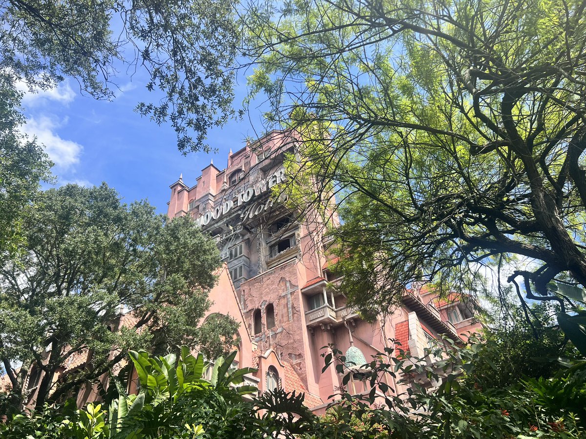 Deep Dive Disney! tweet media