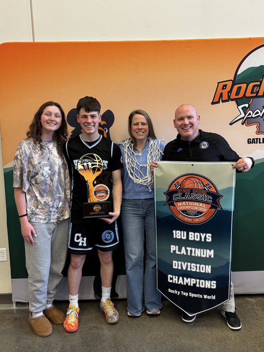 Corey M. Plis tweet media