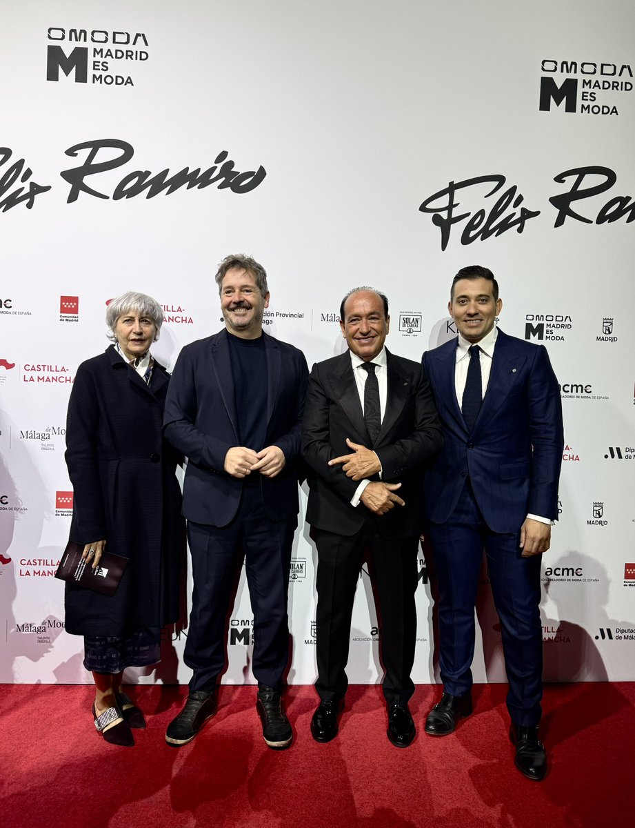 depacoserrano's tweet image. La moda de Félix Ramiro ha inundado hoy el Teatro Magno en cuatro magníficos pases teatrales con su imponente colección #Majestic. 

Gracias querida Pepa y @CreadoresACME por esta semana para la industria de la moda. ¡Enhorabuena, querido Félix!
