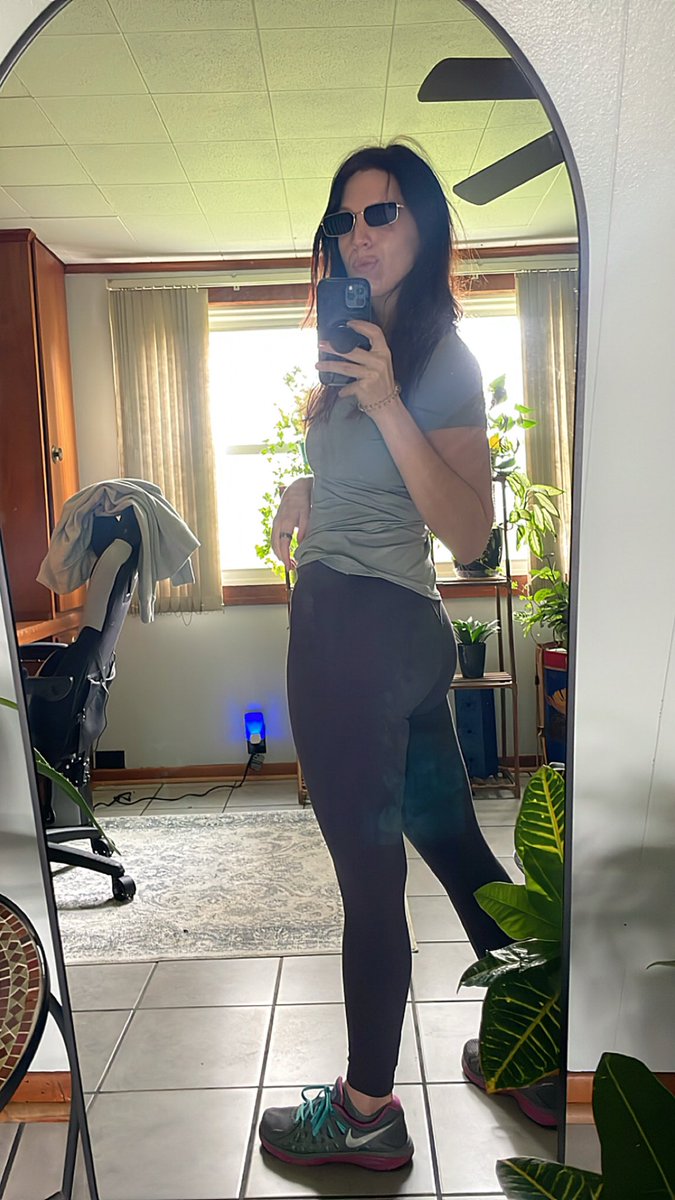 Catey Reeves tweet media