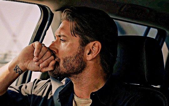 𝗗 𝘌 𝘈 𝘕 || Parody tweet media