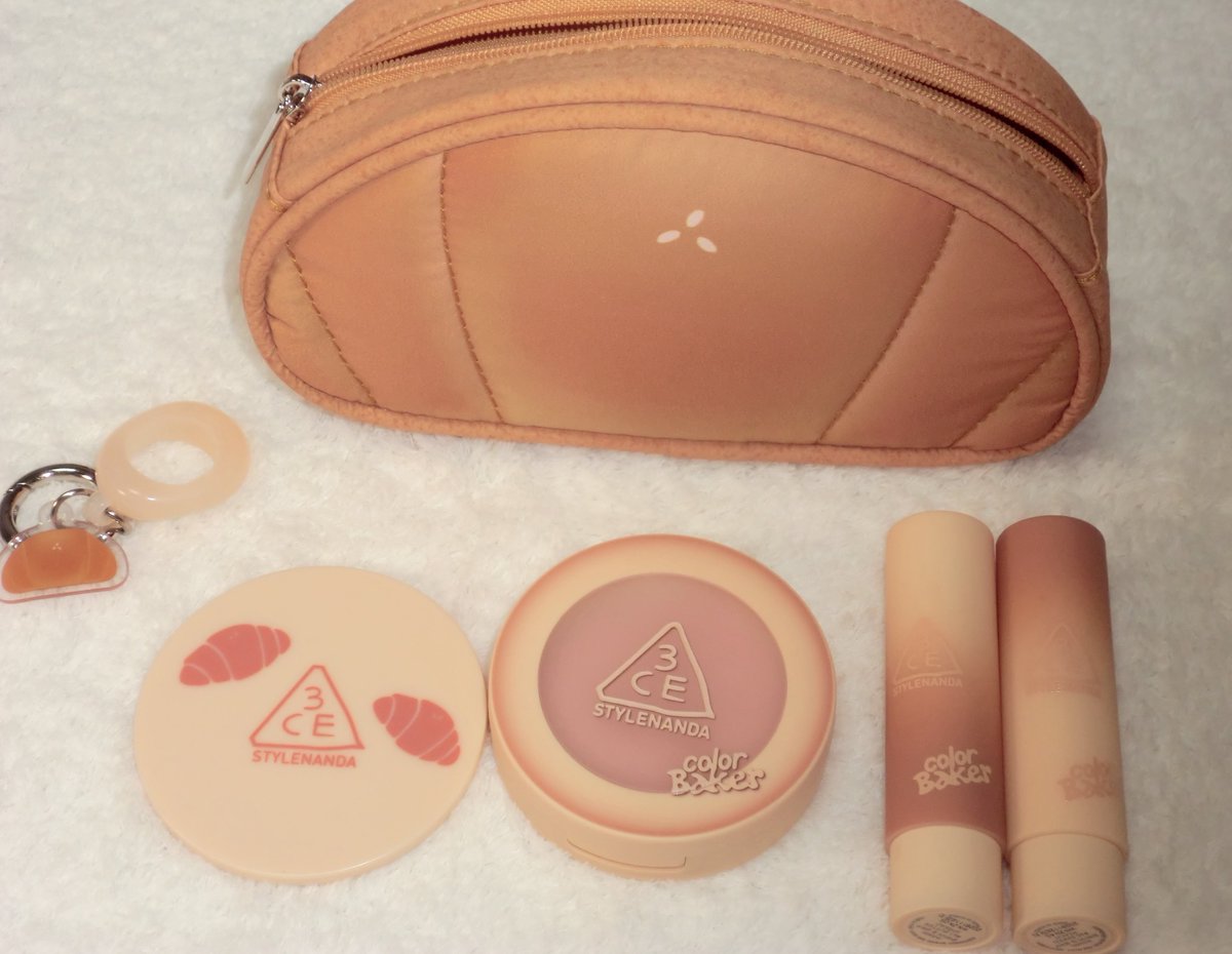 윤옥◡̈⋆* tweet media