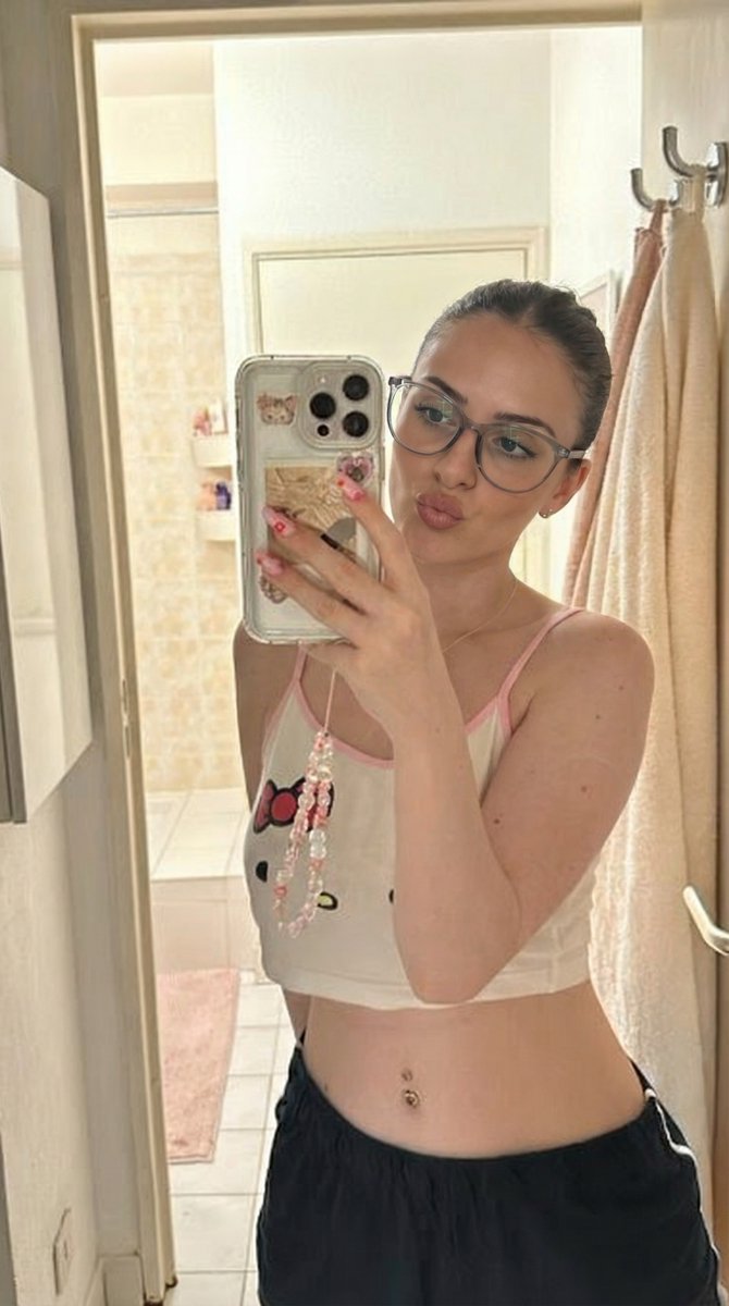 Carla la prof 📚 tweet media