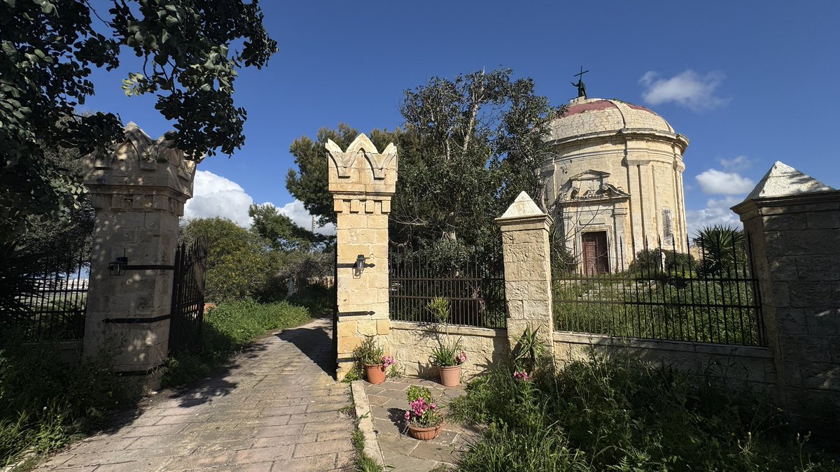 roelreine's tweet photo. In Malta for a few days working with a writer and local production team on developing a new movie about conspiracy theories. Weird but cool. Tomorrow back to Bulgaria and continue prep on a cool action movie we will shoot in a few weeks. Busy busy. https://t.co/22nvfJ7i94