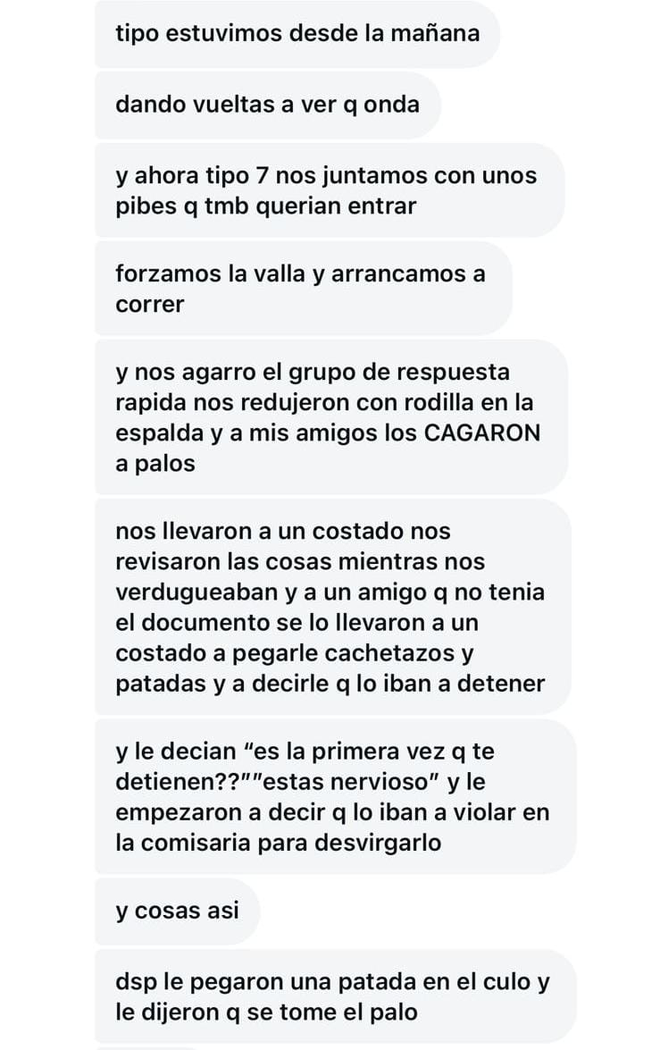 poetvibess's tweet image. un amigo intentó entrar al lolla y le pasó esto