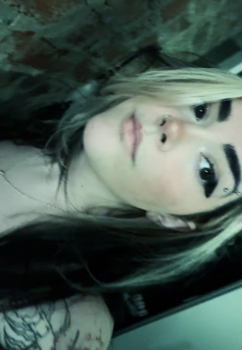 𖤐 lacy tweet media