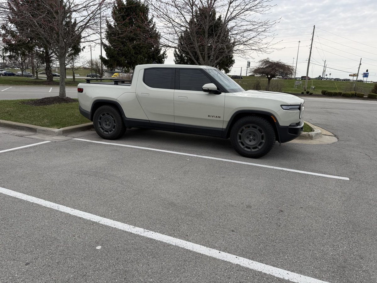 Chris Hilbert tweet media