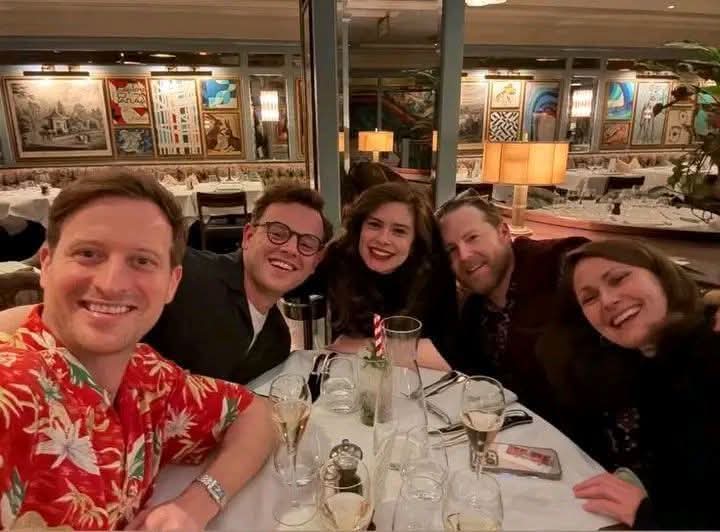 DebbieBlackma14's tweet image. I hope we get to see more of these bts dinner pics of our Skeldale family each year #AllCreaturesGreatAndSmall #ACGAS #AllCreaturesPBS