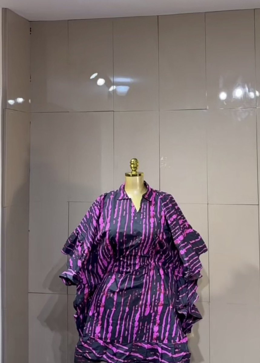 yay_tunes's tweet photo. PLAY GOWN
Size : FREE 
Price :10k
Location : Abuja 
Pls help Rt
Cc @Yaytunesapparel https://t.co/ttIrmH8kjn