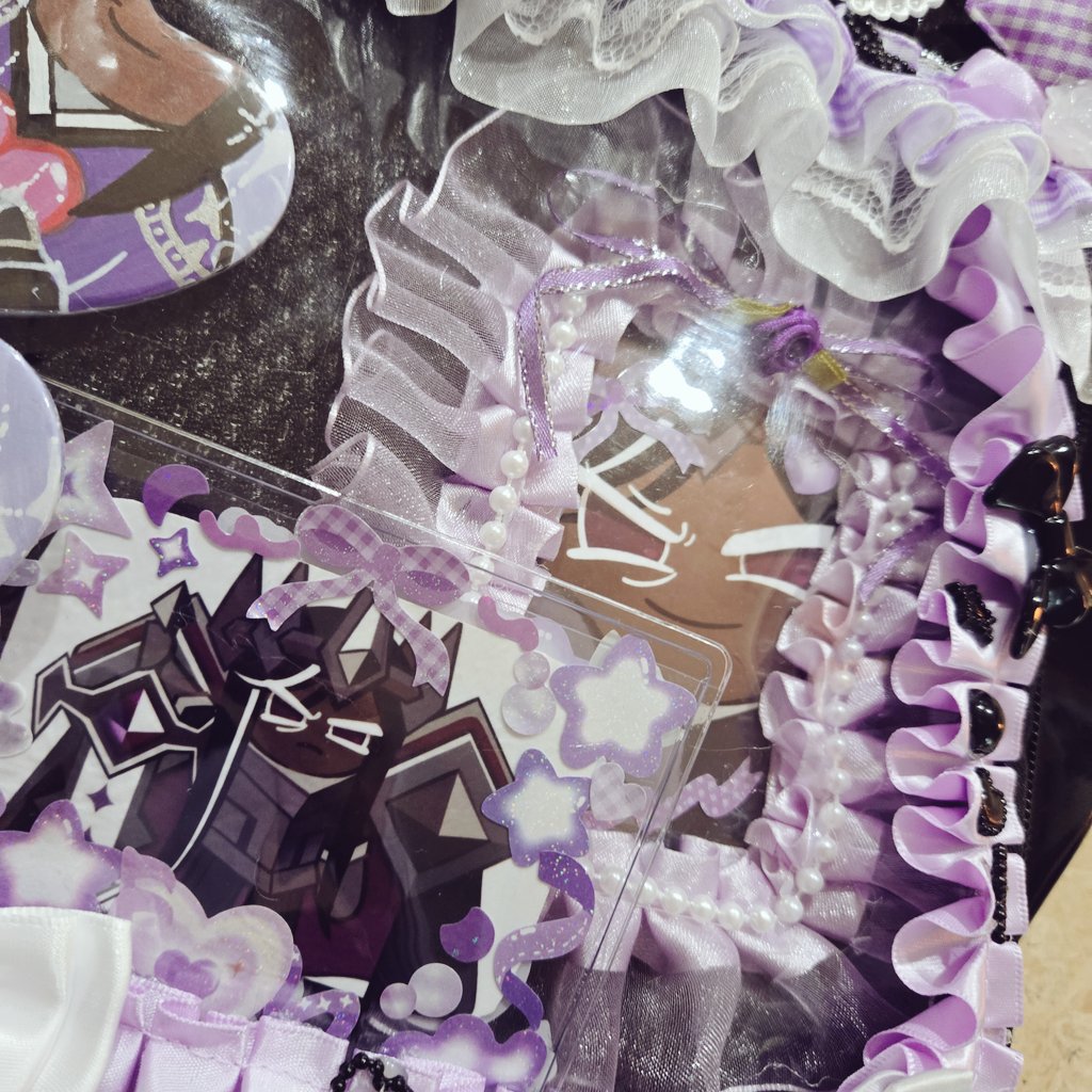 Raelynn | 🦇 tweet media