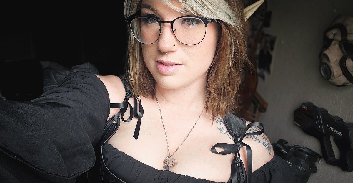 IceRocker tweet media