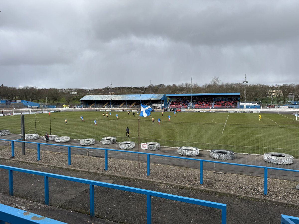 𝙹𝙰𝙼𝙸𝙴 𝙼𝙲𝚀𝚄𝙴𝙴𝙽 tweet media