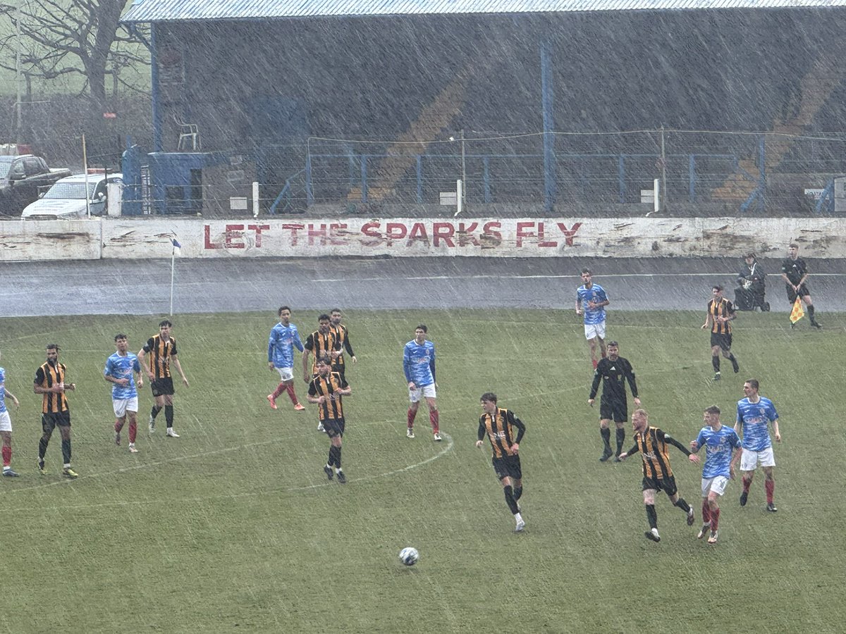 𝙹𝙰𝙼𝙸𝙴 𝙼𝙲𝚀𝚄𝙴𝙴𝙽 tweet media