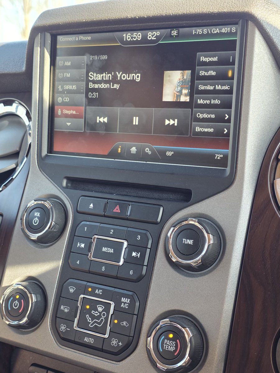 Stephanie R. Graham tweet media