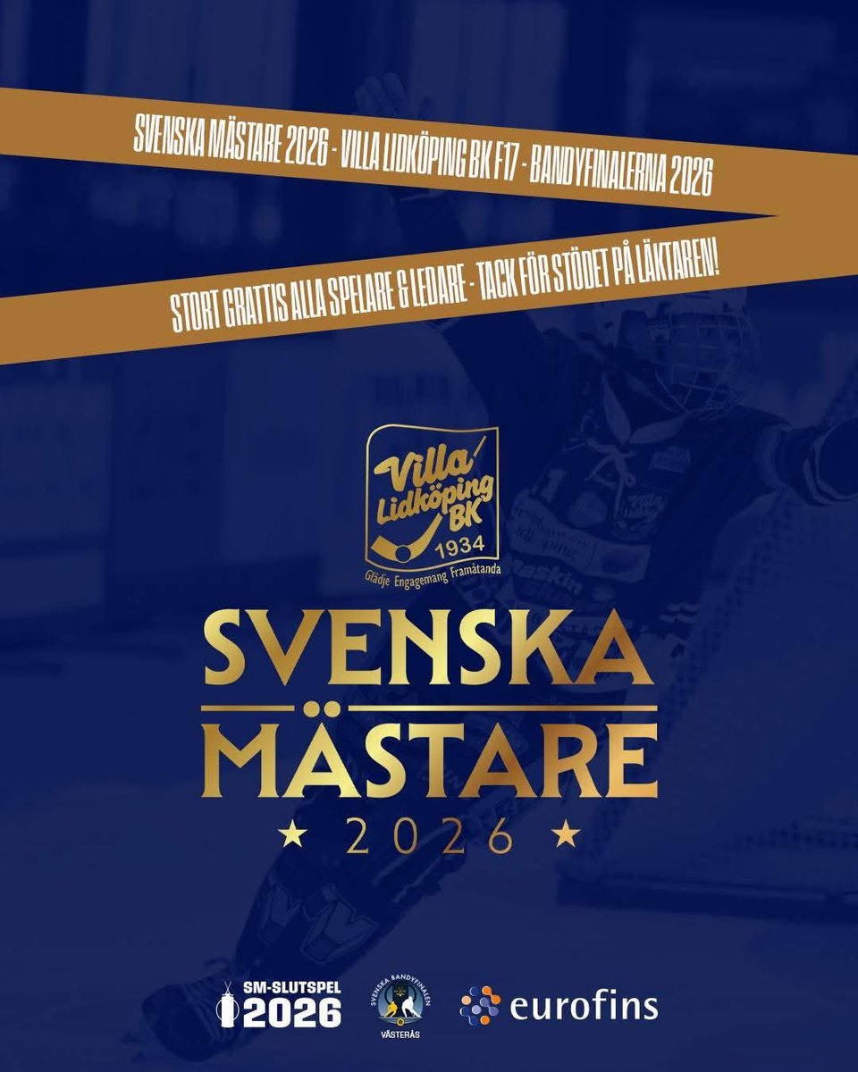 Jenli761's tweet photo. @vlbk.f17 bjuder på en rysare i SM-finalen mot Västerås. En rysares om lyckligtvis slutar väl. Vilket gäng😍 - vilken match💪🏼 - vilken underhållning 😅. Inte varje dag man kan titulera sig som svensk mästare🇸🇪🏑 @elsa_liwell💙🏆🤍. Det gjorde ni bra👏🏼. https://t.co/OmoL3KRshq