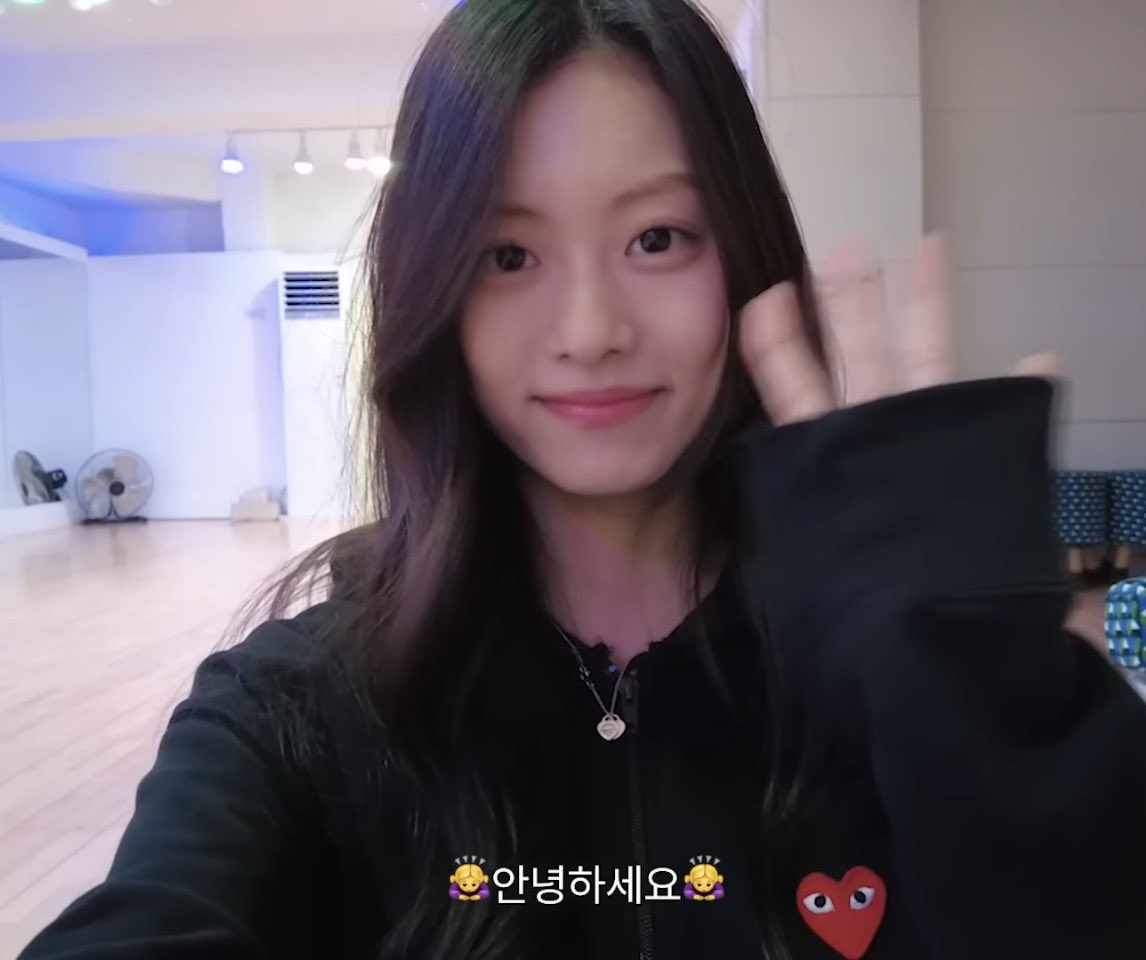 POR트폴LIO tweet media