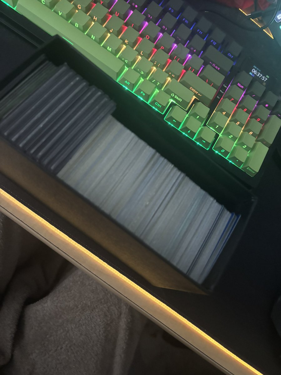trace696's tweet photo. Me when pokemon cards (there is also a binder lol https://t.co/DlvkroWTU9