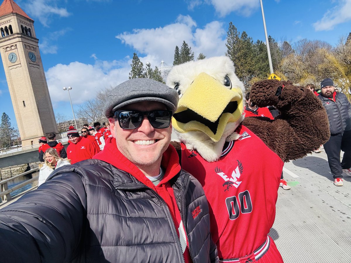 Tim Collins tweet media