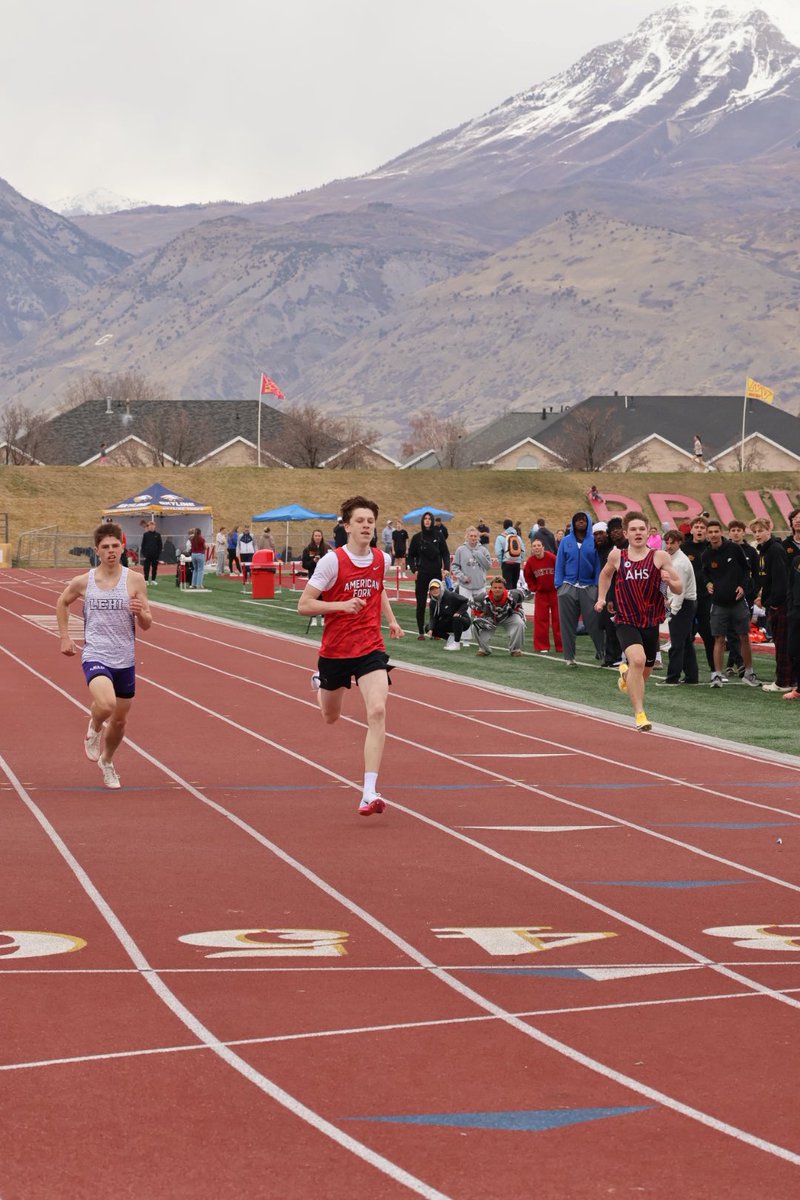 lance_whitford's tweet photo. First varsity track meet today.

Ran a 24.12 in the 200 and a 54.49 in the 400. PR’s in both. Not where I want to be yet, but a good start. Gonna keep working. https://t.co/kPMsjijHXF