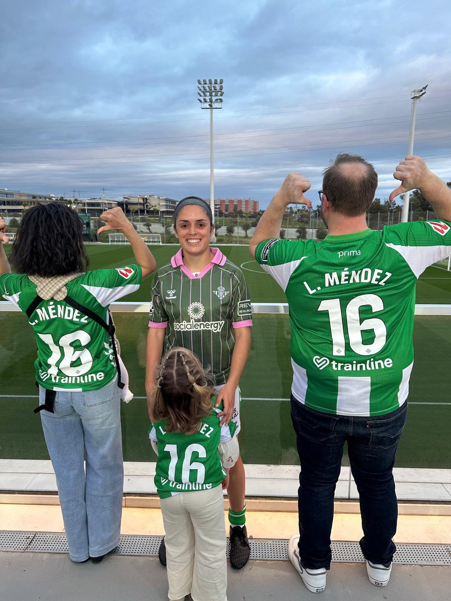 Lucia_MM10's tweet photo. 💚🤍🫂 https://t.co/ByxSPPHRWH