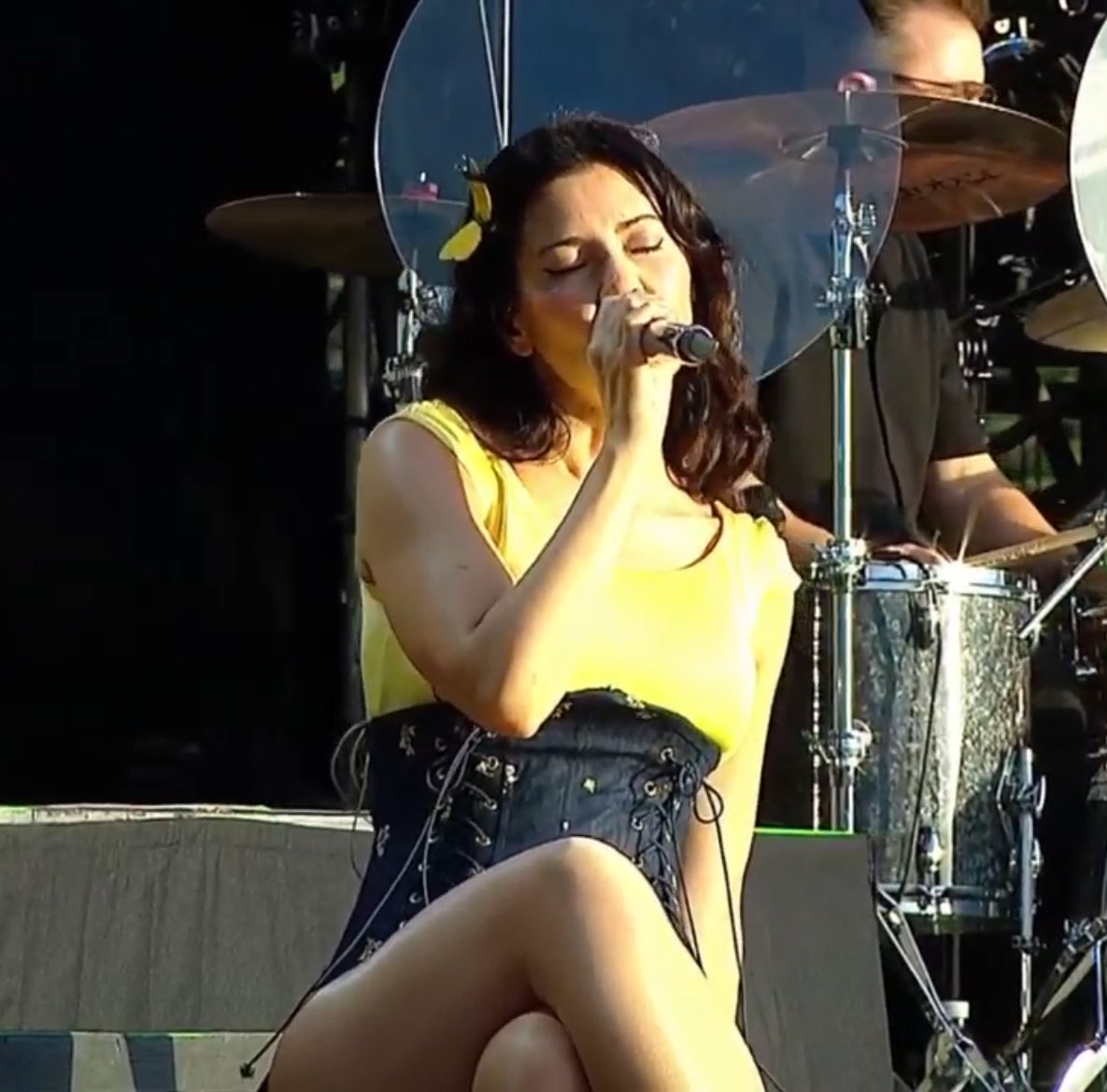 NationOfMarina's tweet photo. The setlist of MARINA’s set at Lollapalooza Argentina today 🇦🇷🎤

PRINCESS OF POWER
ARE YOU SATISFIED
CUPID’S GIRL
BUBBLEGUM BITCH
BUTTERFLY
MAN’S WORLD
I AM NOT A ROBOT
METALLIC STALLION X HUNG UP
FROOT
CUNTISSIMO
FINAL BOSS
PRIMADONNA
I < 3 YOU https://t.co/hr8eT1Zs1F