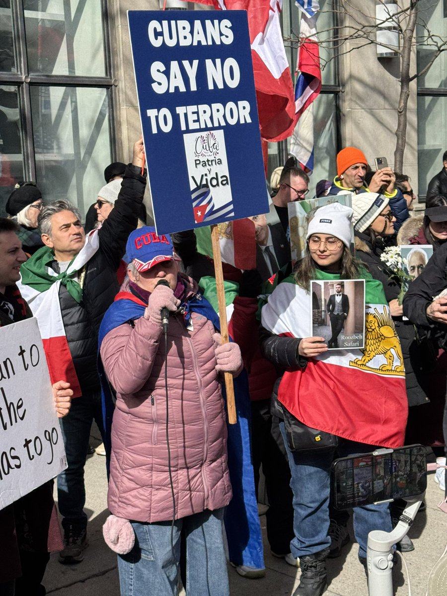 Tafsikorg's tweet photo. Thousands came to tell the Islamic Regime, GET OUT OF OUR COUNTRY!!

There were more ANTI Islamic Regime counterprotestors than there were terrorist symps for Al Quds day in Toronto Ontario!!

Tafsik thanks our brave friend and supporters for coming!

Jewish & Israeli Canadians
Iranian Canadians
Christian Canadians
Cuban Canadians
Venezuelan Canadians
Hindu Canadians
African Canadians
Sikh Canadians
Asian Candians
AND 
Muslim Canadians

All standing together against the horrible Islamic caliphate, who came with terror flags, calling for the death of Canada!

This is what brave Canadians do.  They stand up against the Islamic Regime terrorists!!

#JavidShah‌‌‌‌‌ #freeiran #savecanada #democracy