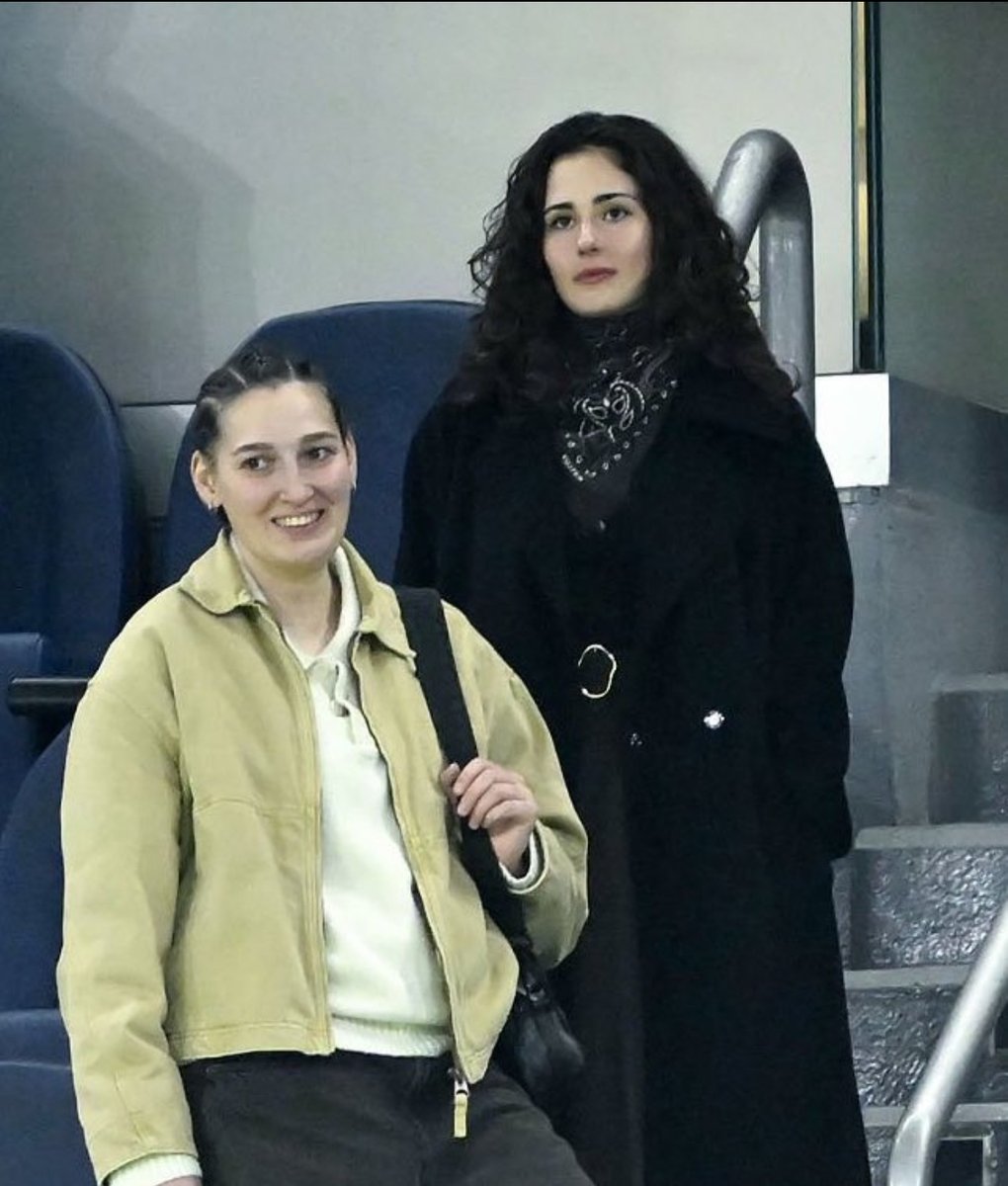 MadridXtra's tweet photo. 📸Arda Güler’s girlfriend at the game tonight. https://t.co/SH0ADvVrzL