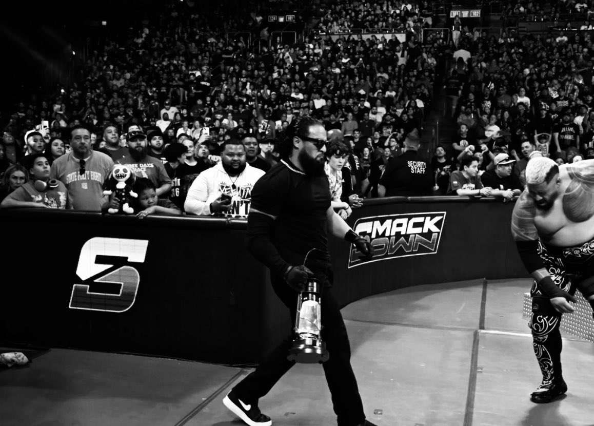 Snatched your chain you spooky bitch.