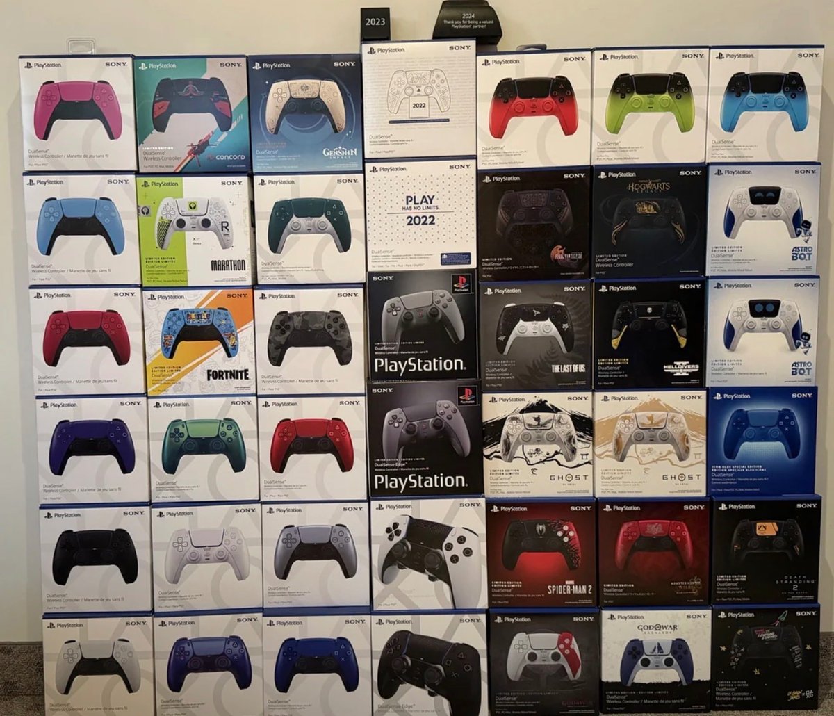 🖤 Buy Physical Media 🖤 tweet media