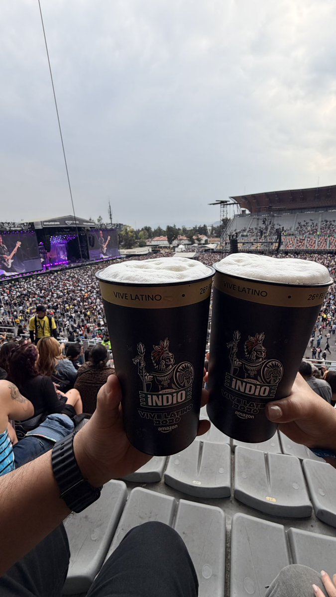 El Chihuahipster tweet media