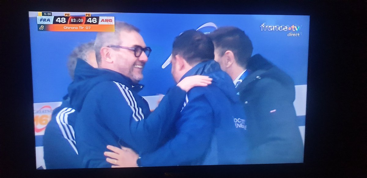 ph_dejardin's tweet photo. #Rugby Intenable fin de match pour ce dernier match #SixNations  
Heureusement que nous avons #ThomasRamos comme buteur pr battre Angleterre de 2 pts et coiffer Irlande cc @DouetAnneLaure
Via @francetvsport https://t.co/9U9NHQy75R