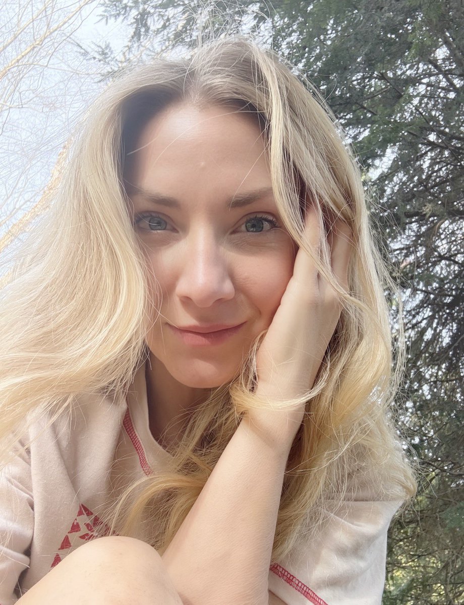 Erin Derham tweet media