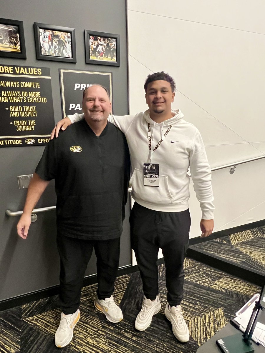 Cash Mathis- 6’’4”~265# Class of 2028 tweet media