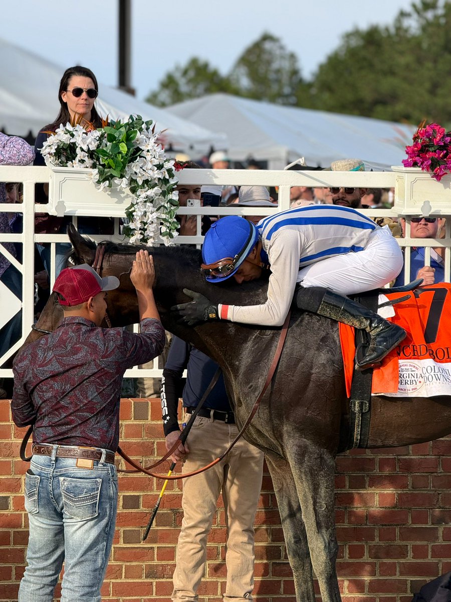 Ashley Mailloux tweet media