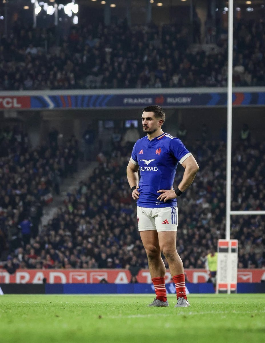 Hang it in the Louvre #6Nations #FRAENG