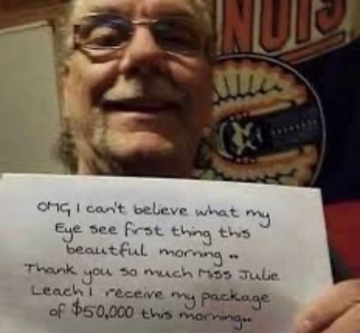JulieLeach4l's tweet photo. Congratulations
You got your winnings delivered to you this afternoon... pay your debts https://t.co/AnaNdOgSQc