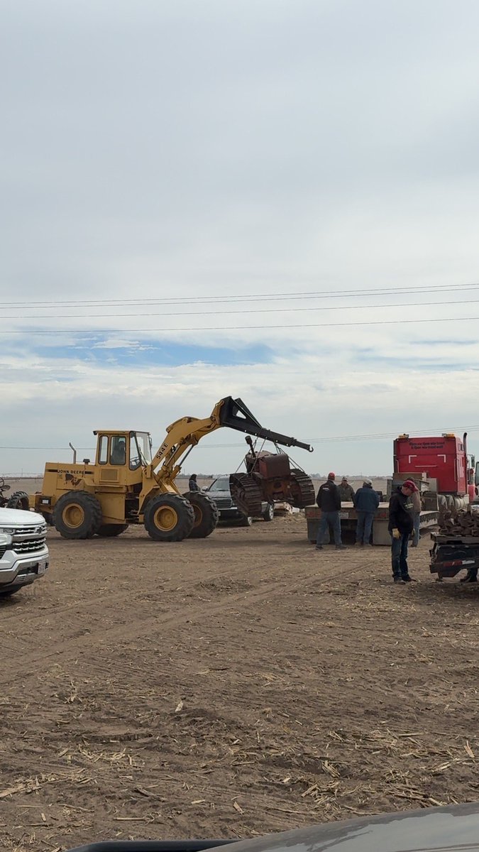 Red Tractor Trader tweet media