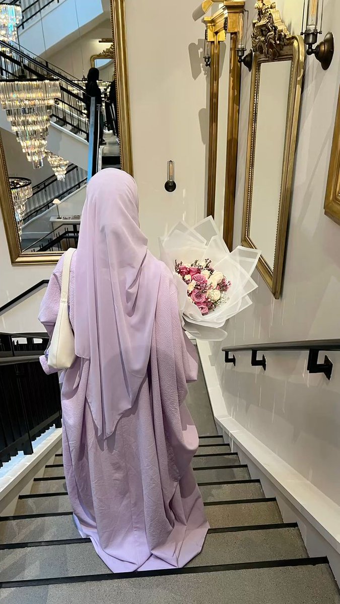 OSosa223's tweet photo. الورد يعجبني لأنه يشبهني… هدوء، احترام، وقلب نظيف. 🌷 https://t.co/Kh99AUKFod