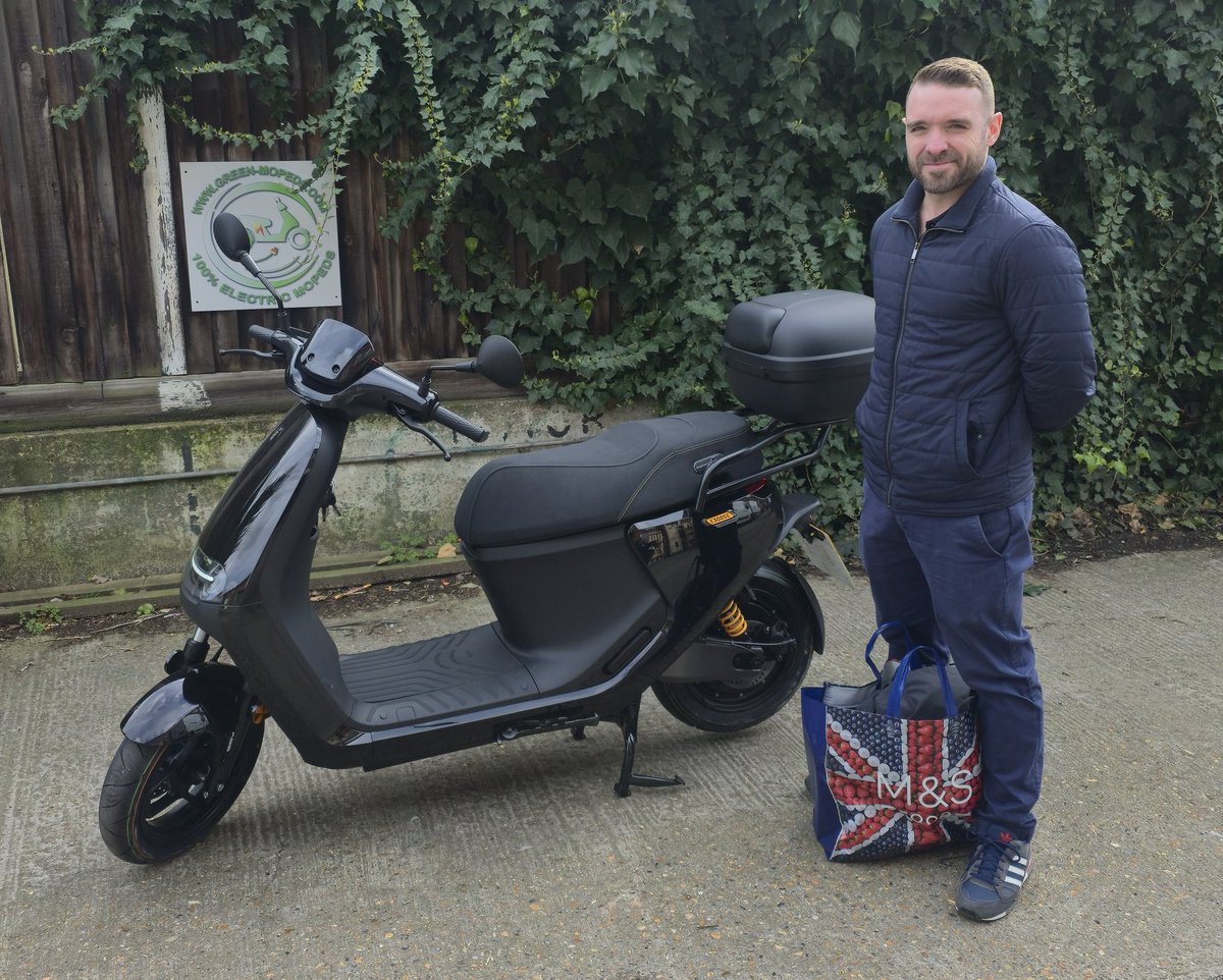 Green-Mopeds.com tweet media