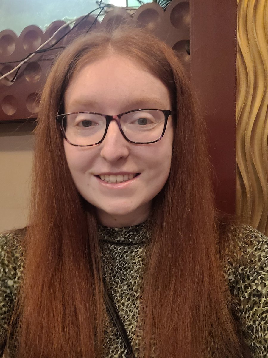 Chloe tweet media